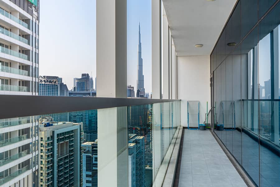 10 Balcony 2. jpg