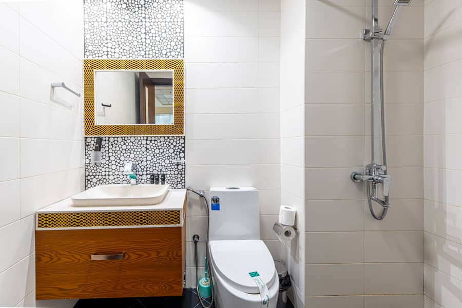 23 Washroom 2.2. jpg