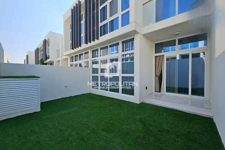 Townhouse de 3 chambres à à vendre à DAMAC Hills 2 (Akoya by DAMAC), Dubai - Maison de ville à DAMAC Hills 2 (Akoya by DAMAC),Janusia, 3 chambres, 1750000 AED - 16199110 Townhouse de 3 chambres à à vendre à DAMAC Hills 2 (Akoya by DAMAC), Dubai - Maison de ville à DAMAC Hills 2 (Akoya by DAMAC),Janusia, 3 chambres, 1750000 AED - 16199110