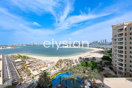 4 Bedroom Flat for Rent in Palm Jumeirah, Dubai - Stunning Views I Vacant I Maids Room 4 Bedroom Flat for Rent in Palm Jumeirah, Dubai - Stunning Views I Vacant I Maids Room