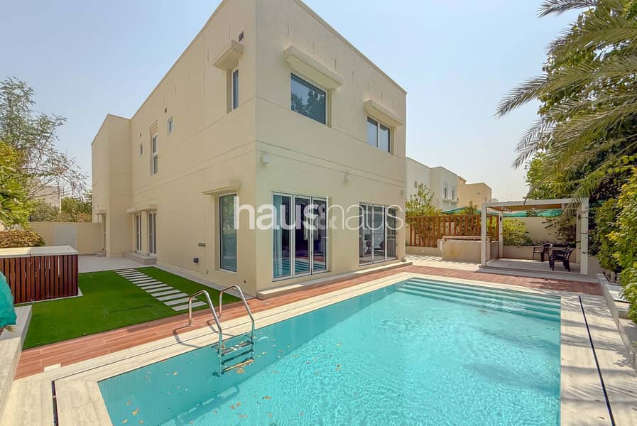 Luxury Turnkey | Private Pool | Fully Furnished Luxury Turnkey | Private Pool | Fully Furnished
