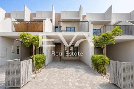 2 Schlafzimmer Townhouse zum zur Miete in Mohammed Bin Rashid City (MBR City), Dubai - Reihenhaus in Mohammed Bin Rashid City (MBR City),District 7,MAG City,MAG Eye Townhouses, 2 schlafzimmer, 147999 AED - 16054462 2 Schlafzimmer Townhouse zum zur Miete in Mohammed Bin Rashid City (MBR City), Dubai - Reihenhaus in Mohammed Bin Rashid City (MBR City),District 7,MAG City,MAG Eye Townhouses, 2 schlafzimmer, 147999 AED - 16054462