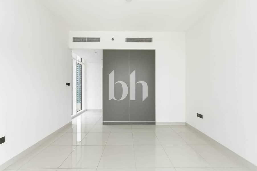 6 Image 0