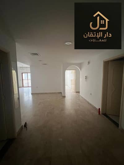 4 Bedroom Apartment for Rent in Al Qulayaah, Sharjah - WhatsApp Image 2026-08-15 at 2.32. 37 AM (1). jpeg 4 Bedroom Apartment for Rent in Al Qulayaah, Sharjah - WhatsApp Image 2026-08-15 at 2.32. 37 AM (1). jpeg