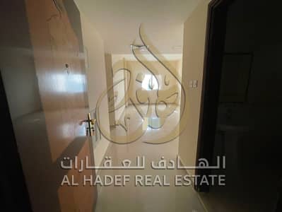 2 habitaciones Apartamento para en Alquiler en Al Majaz, Sharjah - WhatsApp Image 2026-08-16 at 11.51. 27 PM (1). jpeg 2 habitaciones Apartamento para en Alquiler en Al Majaz, Sharjah - WhatsApp Image 2026-08-16 at 11.51. 27 PM (1). jpeg