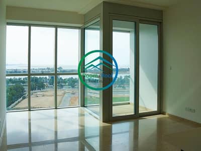 Stunning Apt Overlooking Water Near City! Stunning Apt Overlooking Water Near City!