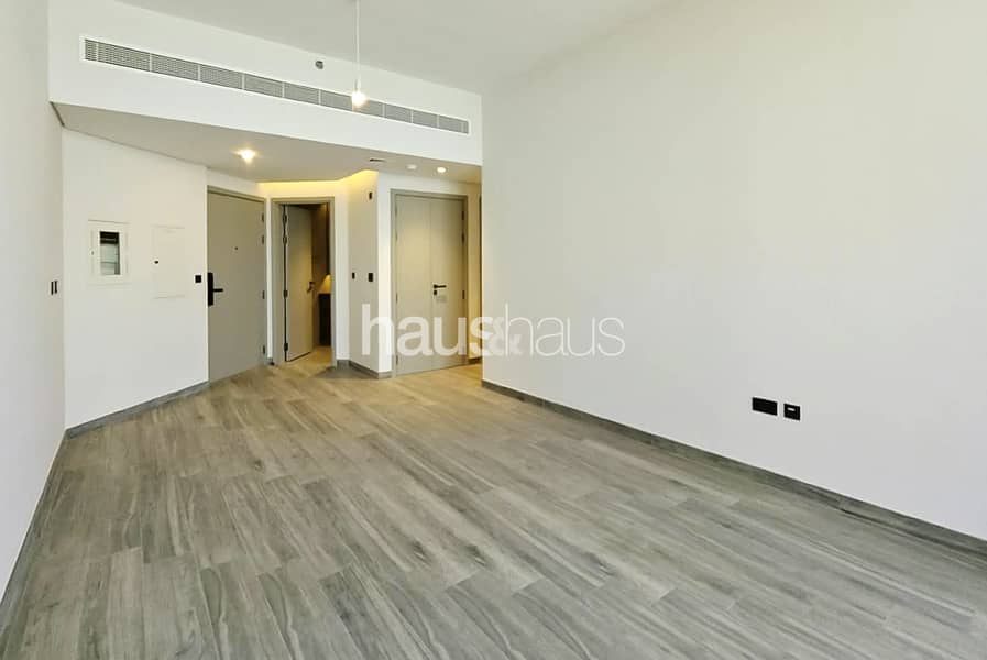 High floor | Great location | Amazing amenities High floor | Great location | Amazing amenities