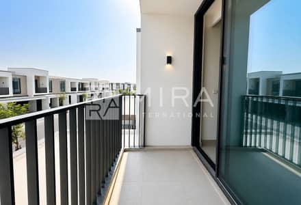 3 Schlafzimmer Townhouse zum zur Miete in Arabian Ranches 3, Dubai - Raya balcony