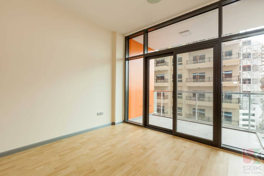 4 Binghatti Room 505-5. JPG