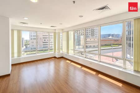 Office for Rent in Deira, Dubai - Excellent Location | Ready | Close To Metro