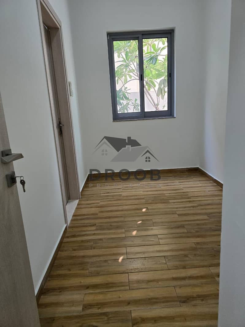 3 PHOTO 4. jpg