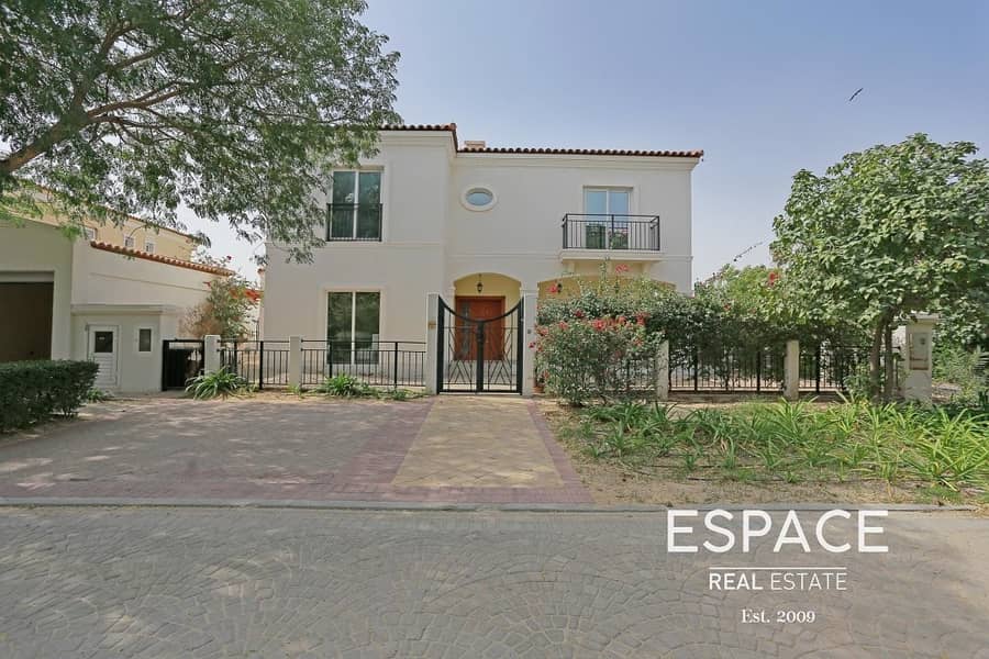 5 Bed Villa | Cul De Fac | Single Row