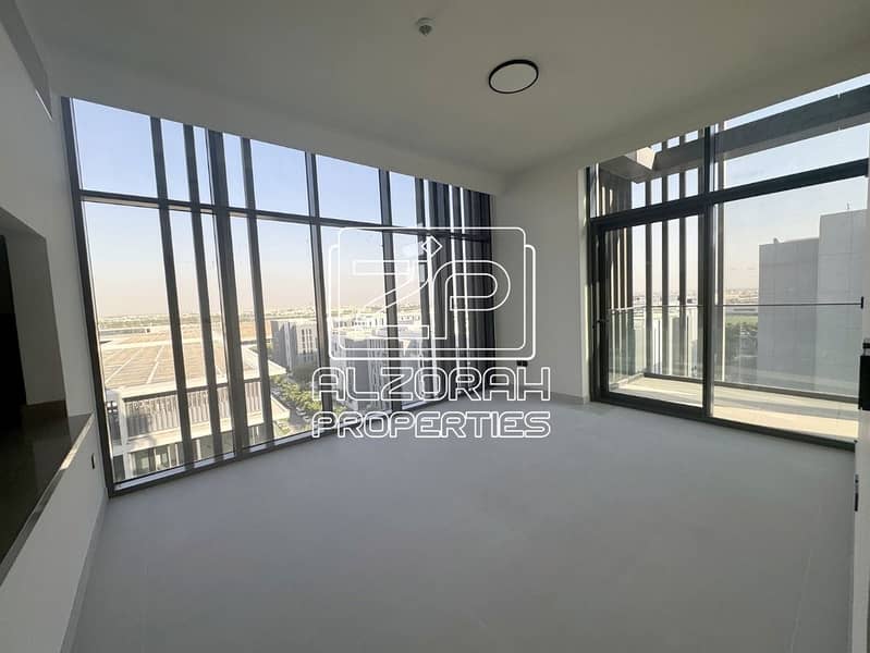 2 01_cover_living_room_view. jpg