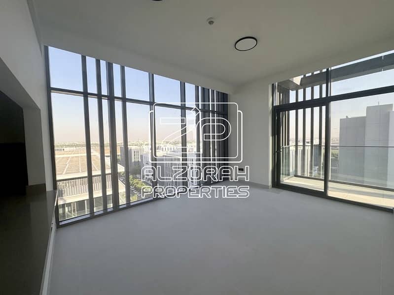 3 02_living_corner_view. jpg