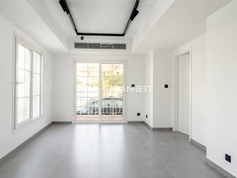 Fully Renovated | Huge Garden | Vacant Now Fully Renovated | Huge Garden | Vacant Now