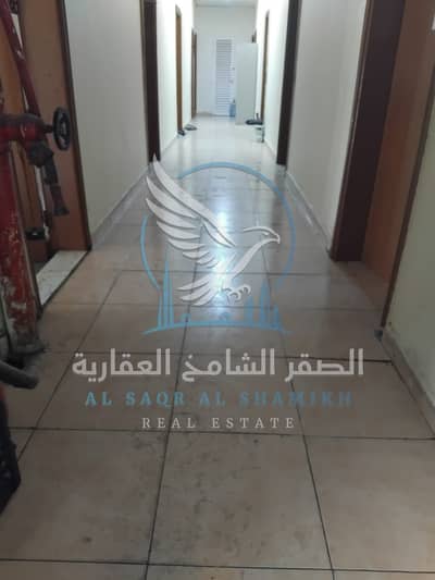 سكن عمال للايجار في المنطقة الصناعية، الشارقة - WhatsApp Image 2026-08-04 at 1.22. 17 PM. jpeg سكن عمال للايجار في المنطقة الصناعية، الشارقة - WhatsApp Image 2026-08-04 at 1.22. 17 PM. jpeg