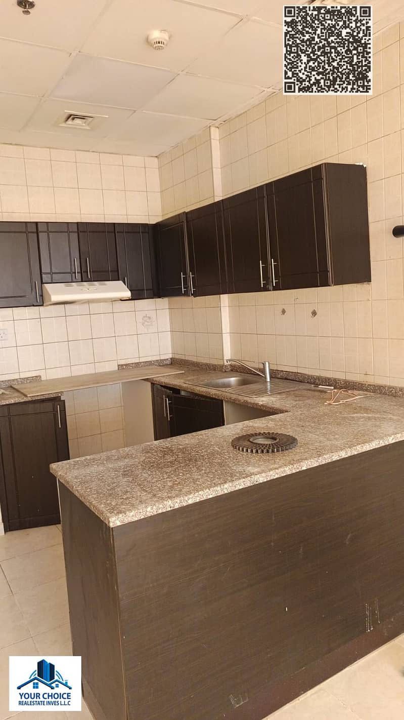 26 cd7a48d1-b9a5-4094-b824-559cdbe075bd. jpg
