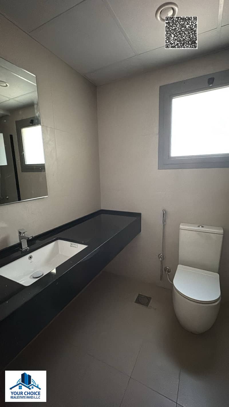 13 1cf66dd2-6cca-4ef0-8e8d-805438d2c1b3. jpg