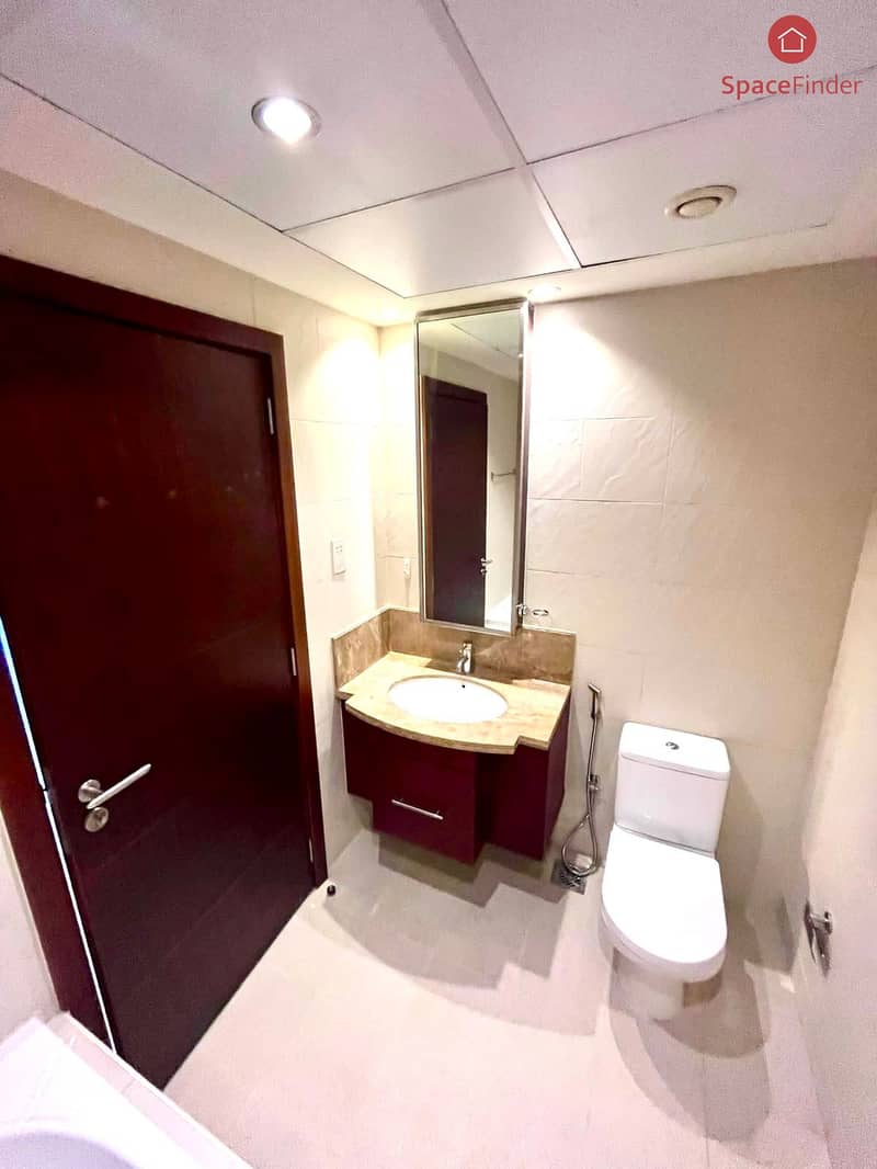 9 0da422bc-b32c-45d2-aef0-b9319d30f635. jpg