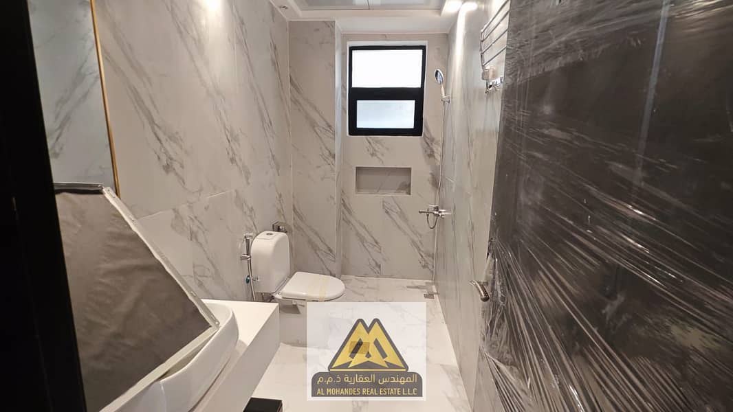 24 WhatsApp Image 2026-08-17 at 15.40. 48 (2). jpeg
