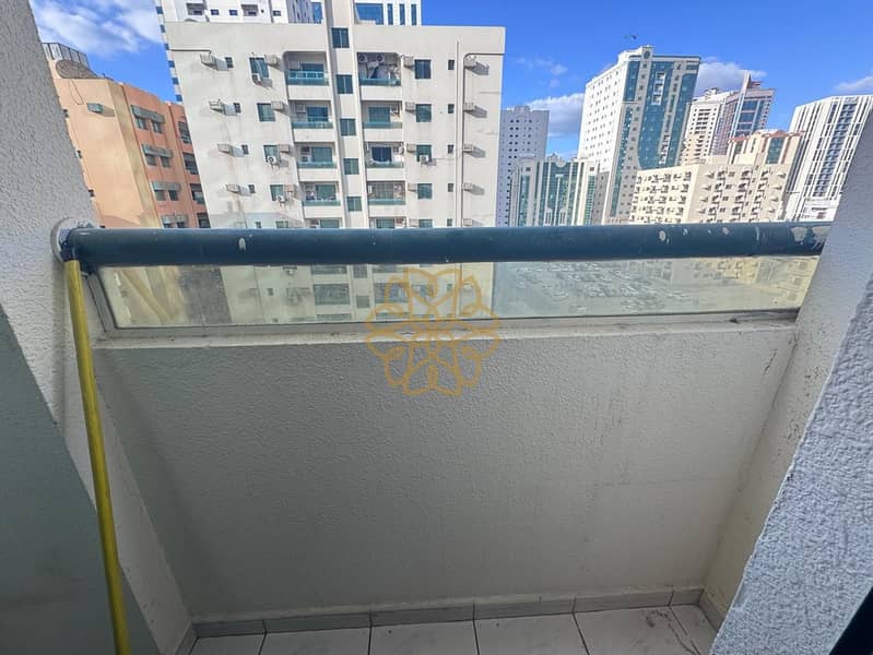4 53737. jpg