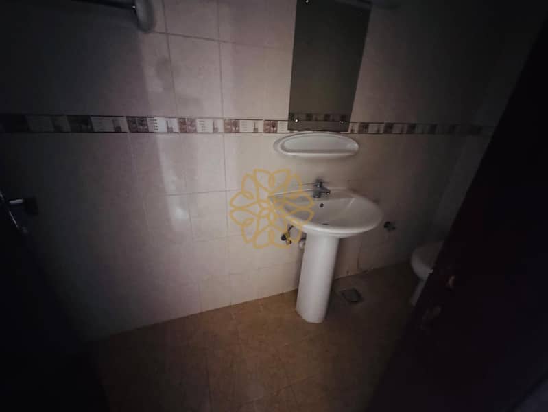 4 53647. jpg