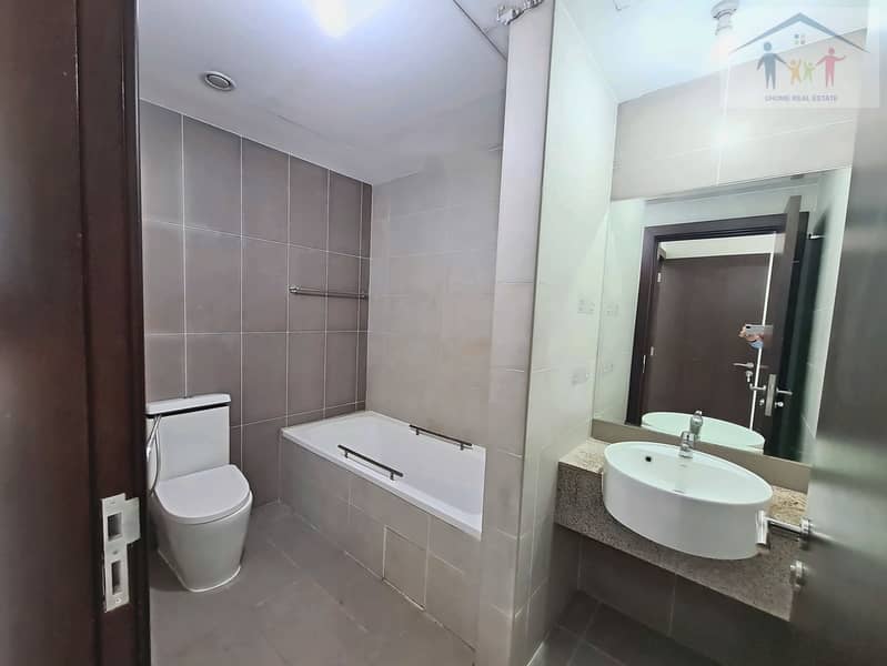11 mb2-12-second-bathroom. jpg