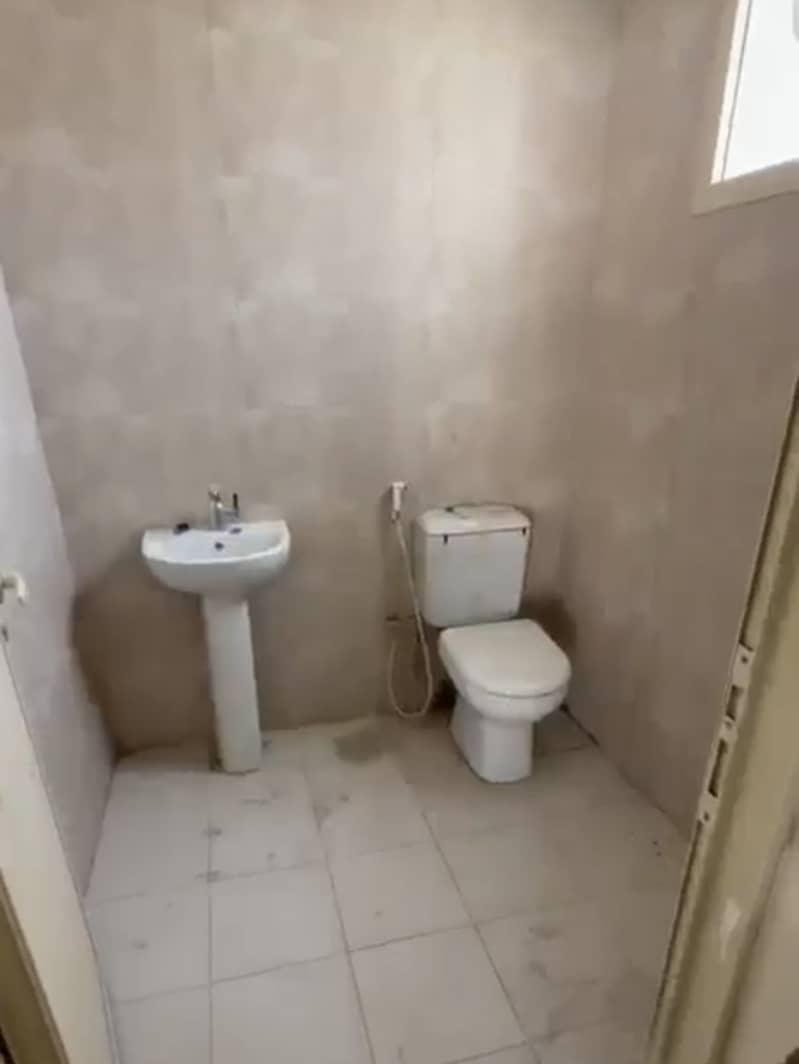 9 LAND WH 32500 SQFT UAQ IRSAHN (2). jpg