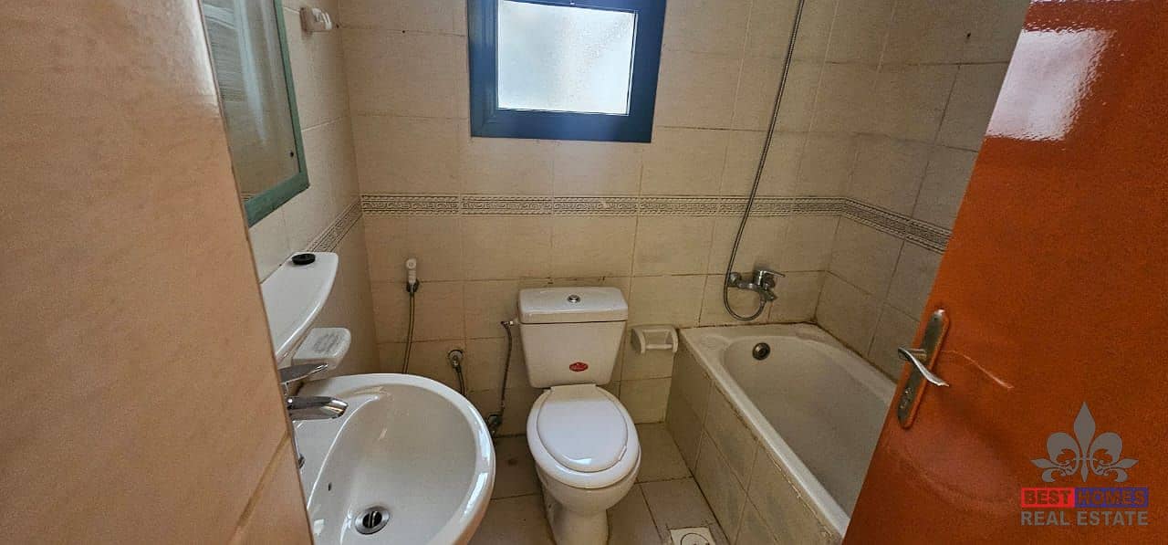 4 RASDT1BHK4. jpg