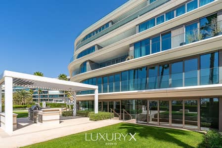 4 Bedroom Apartment for Sale in Palm Jumeirah, Dubai - Vacant | Panoramic Sea & Sunset | Iconic Living