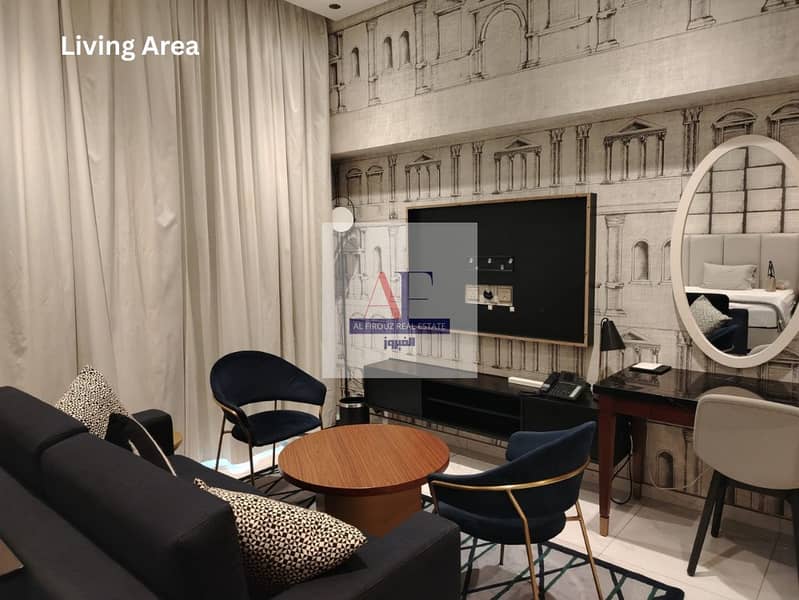 3 Living Area. jpg