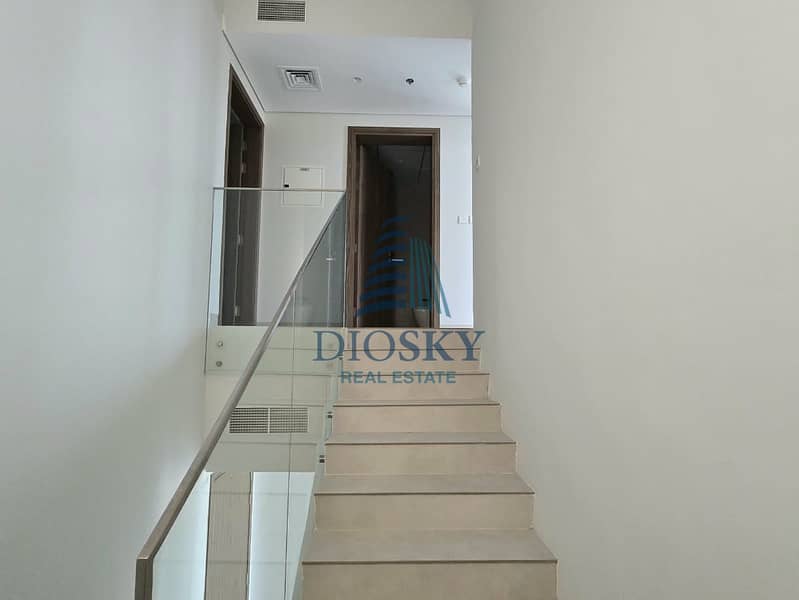 6 Image 6