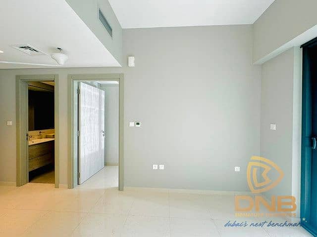 4 image_4