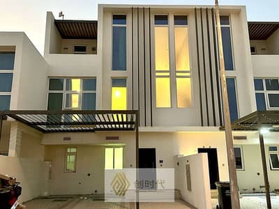 5 Camere Townhouse in vendita a DAMAC Hills 2 (Akoya by DAMAC), Dubai - 22. png 5 Camere Townhouse in vendita a DAMAC Hills 2 (Akoya by DAMAC), Dubai - 22. png