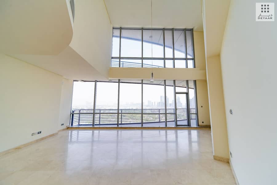 3 02-Sky Gardens-BIN 4840-1510-Double Height Living. jpg