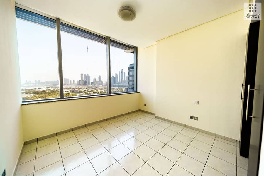 9 09-Sky Gardens-BIN 4840-1510-Bedroom. jpg
