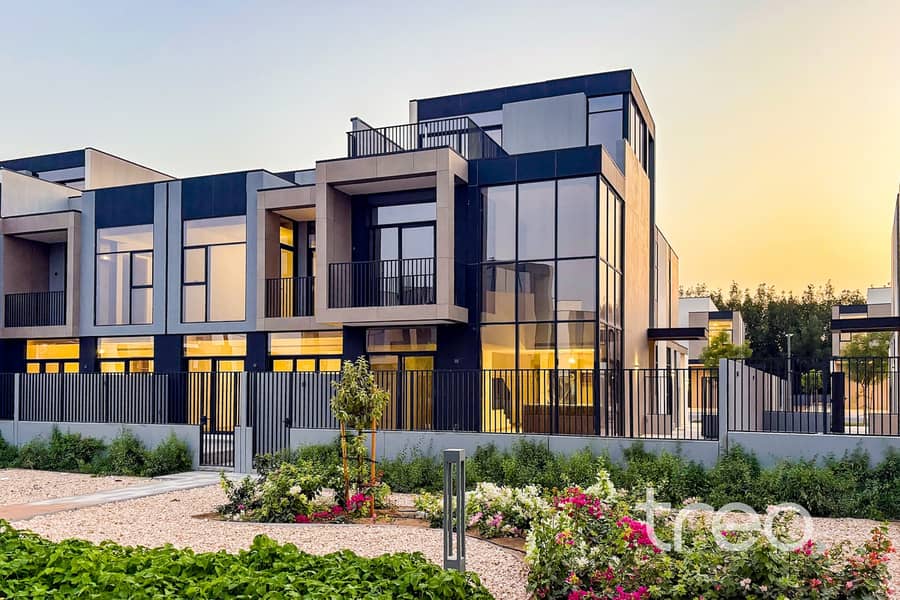 11 4B2 external greenbelt. jpg