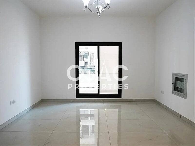 SPACIOUS LAAYOUT | CLOSE TO METRO | READY TO MOVE SPACIOUS LAAYOUT | CLOSE TO METRO | READY TO MOVE