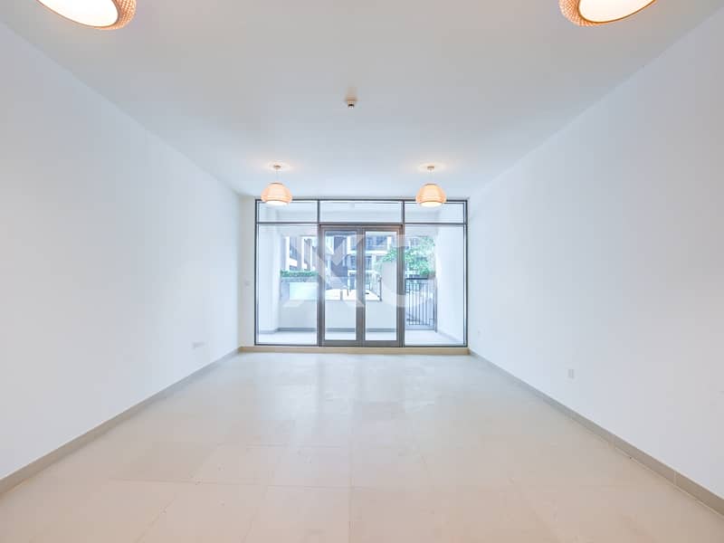 Large Terrace | Vacant | Negotiable Large Terrace | Vacant | Negotiable