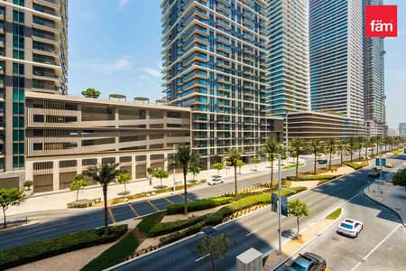 1 habitación Apartamento para en Alquiler en Dubai Harbour, Dubai - Apartamento en Dubai Harbour，Emaar Beachfront，Marina Vista，Marina Vista Tower 2, 1 dormitorio, 95000 AED - 16213104