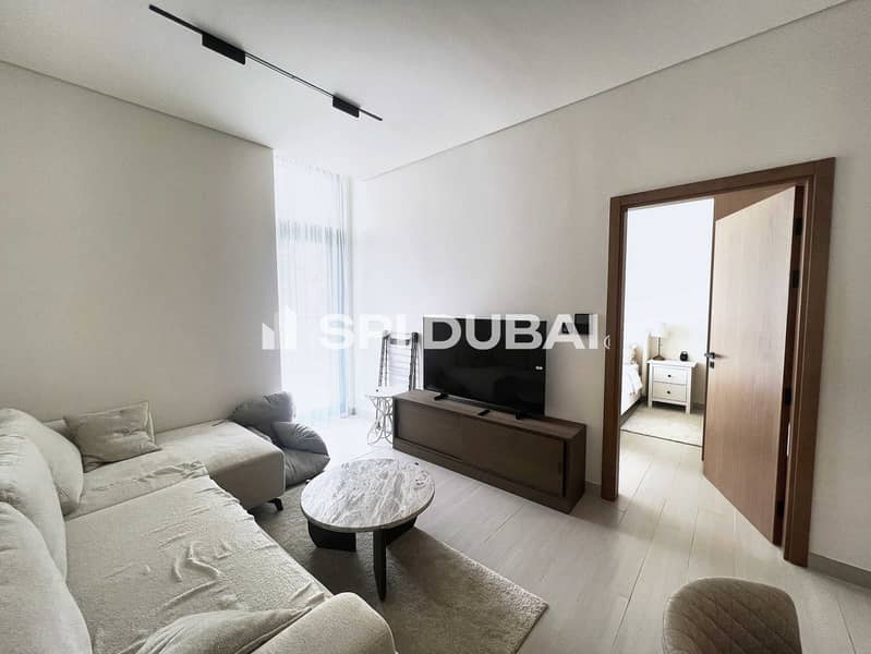 3 02_living_room. jpg
