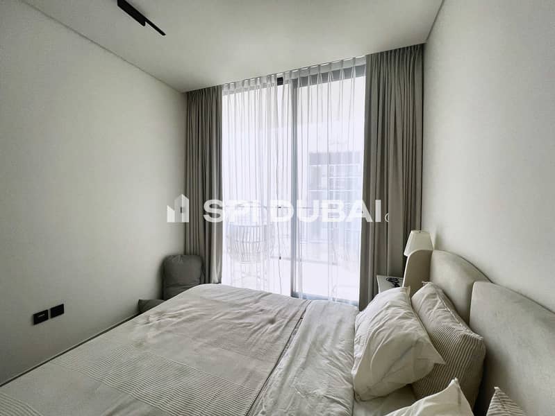 10 10_bedroom_window. jpg