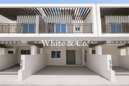 3 habitaciones Townhouse para en Venta en DAMAC Hills 2 (Akoya by DAMAC), Dubai - Casa adosada en DAMAC Hills 2 (Akoya by DAMAC),Camelia, 3 dormitorios, 1700000 AED - 16213819 3 habitaciones Townhouse para en Venta en DAMAC Hills 2 (Akoya by DAMAC), Dubai - Casa adosada en DAMAC Hills 2 (Akoya by DAMAC),Camelia, 3 dormitorios, 1700000 AED - 16213819