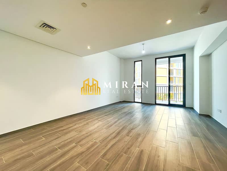 Vacant |Pool View |Easy Al Khail Exit |Maid Room Vacant |Pool View |Easy Al Khail Exit |Maid Room