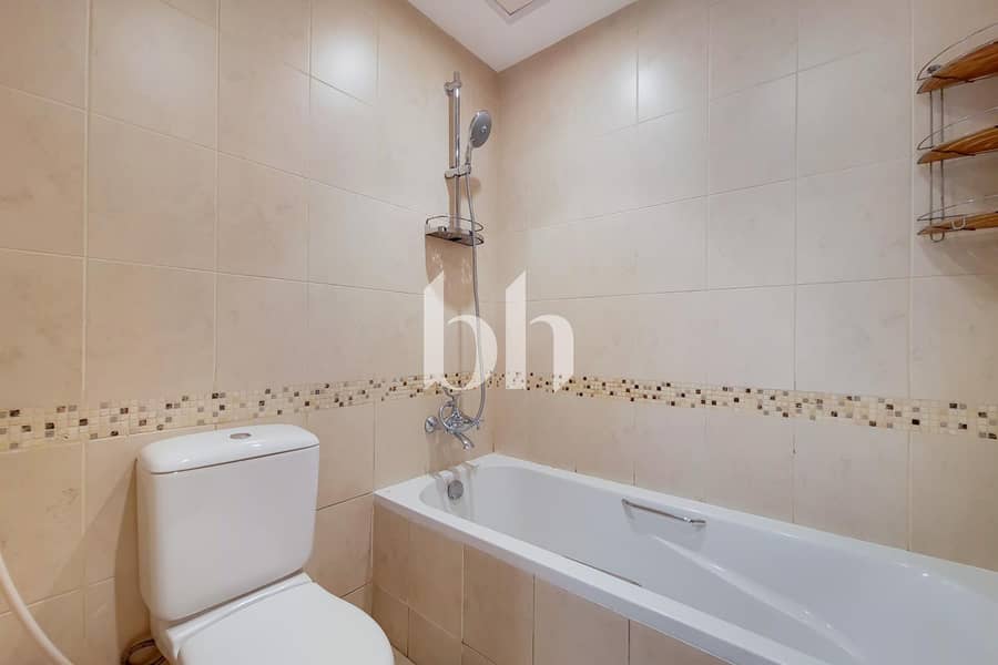 8 34 Bathroom 0 Jpg