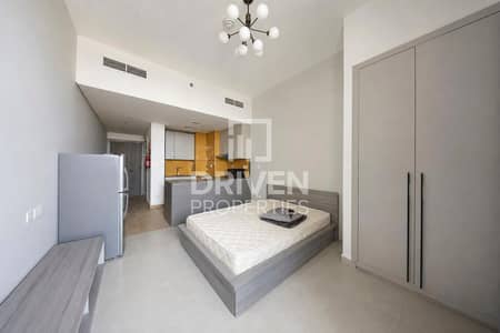 Studio zum zur Miete in Dubai Land Residence Complex (DLRC), Dubai - Wohnung in Dubai Land Residence Complex (DLRC)，V Tower, 45000 AED - 16215370
