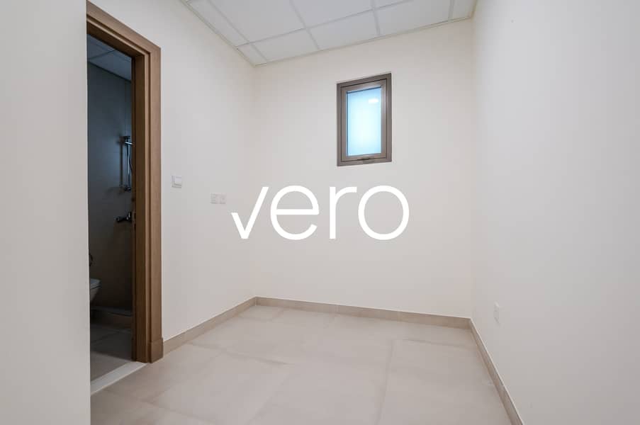 43 Photo 43
