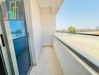 1 habitación Penthouse para en Alquiler en Aljada, Sharjah - 271605. jpg