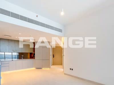 1 Bedroom Apartment for Rent in Business Bay, Dubai - Ready to Move In | Canal Views | On High Floor 1 Bedroom Apartment for Rent in Business Bay, Dubai - Ready to Move In | Canal Views | On High Floor