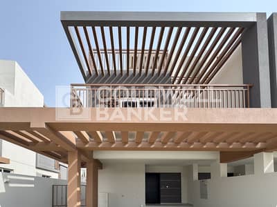 4 Camere Townhouse in affitto a DAMAC Hills 2 (Akoya by DAMAC), Dubai - Villetta a schiera a DAMAC Hills 2 (Akoya by DAMAC)，Verona, 4 camere da letto, 125000 AED - 16215259